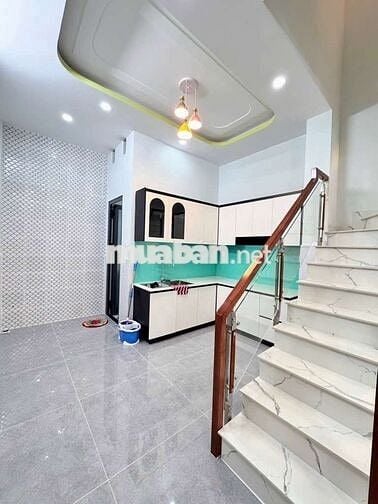 Chợ gò xoài,3 tầng,dt 52m2,hẻm 6m,giá 5.x tỷ