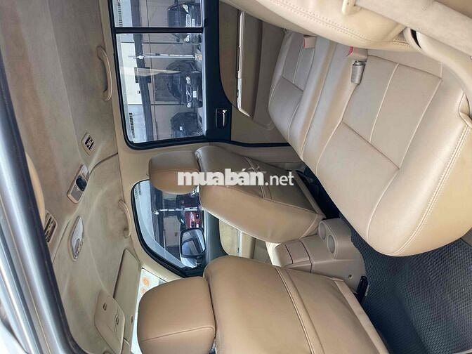 Ford Everest 2011 2.6L 4x4 MT - 145000 km