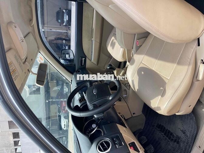 Ford Everest 2011 2.6L 4x4 MT - 145000 km