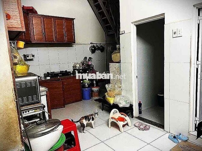 GẤP BÁN 1 CĂN MẶT TIỀN GẦN CHỢ Hẻm 7m Thông Giá 6 tỷ 8 TL