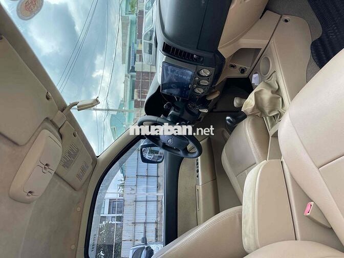 Ford Everest 2011 2.6L 4x4 MT - 145000 km