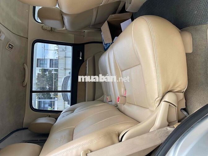 Ford Everest 2011 2.6L 4x4 MT - 145000 km