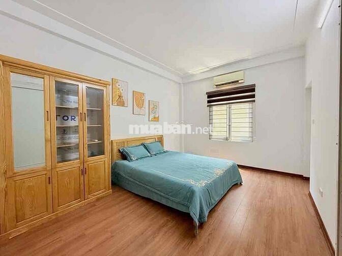 kim giang ngõ thông 5m ra oto tránh - Bãi gửi xe 36m x 6 tầng giá 8.15