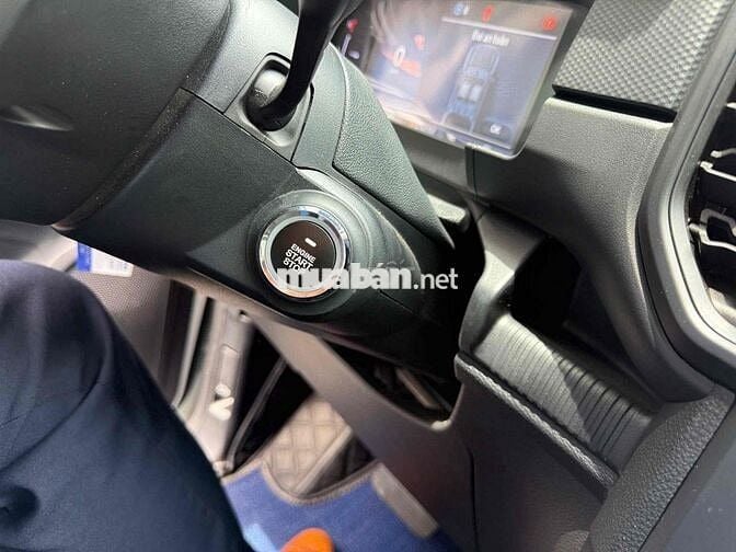 Ranger XLS AT 2025 Lên Full Đồ Xe Tại Hãng Ford