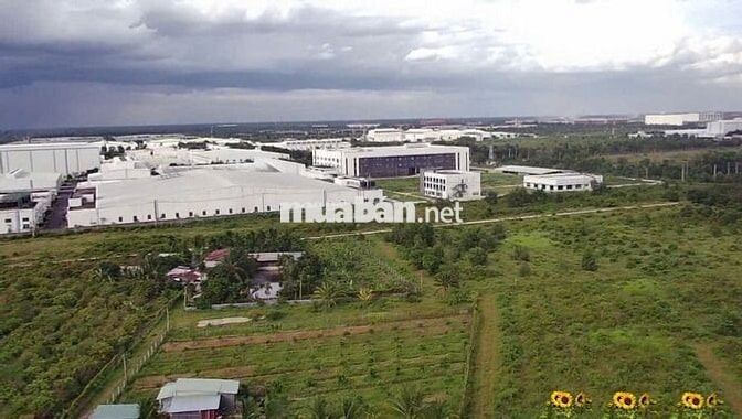 ngang 6m có 2 mặt tiền. full thổ cư. Ngay KCN Phước Đông. 695 tr