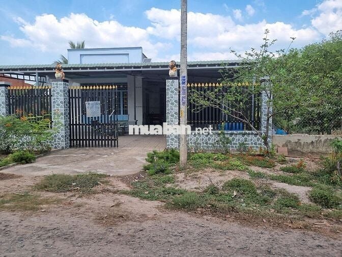 5500m2 có 1400m2 thổ cư. 2 mặt tiền. Ngay khu đô thị. 6,5 tỷ