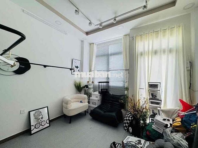 NHÀ PHƯỜNG 1 Q8. CHỦ GẤP BÁN DIỆN TÍCH ĐẸP GIÁ TỐT
