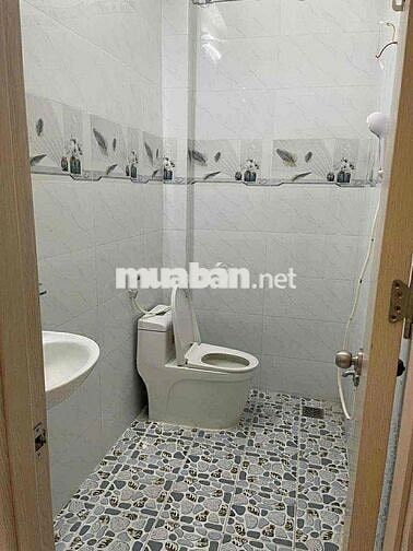 cho thue nhà mới cmt8 hẻm xe hơi quận tân bình
