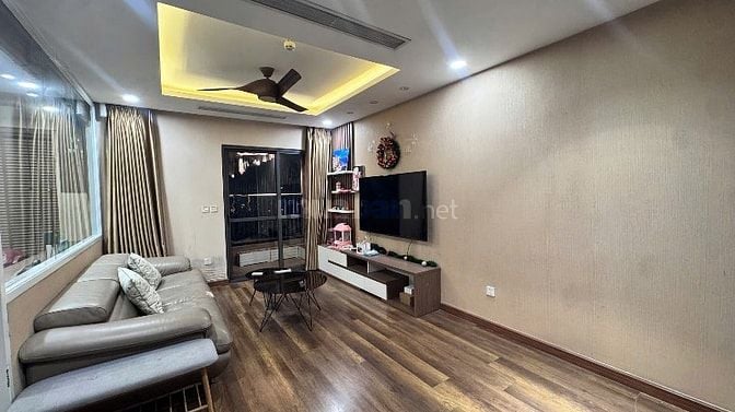 Cho thuê căn hộ Golden Palm 21 Lê Văn Lương, 87m2. 2PN, đủ tiện nghi 