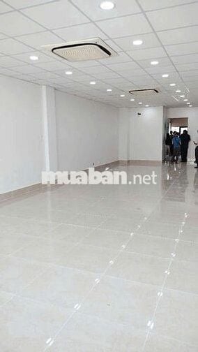 CHO THUÊ MTKD CÓ THANG MÁY, DT: 5X20, 1TR 1HẦM, 4LẦU, GIÁ 50TR