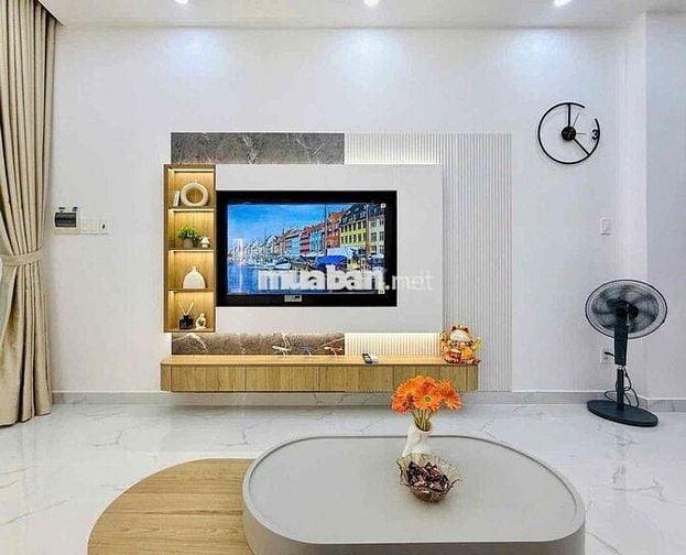 Phân khúc thấp ngay Nguyễn Tư Giản, GV 4tỷ600, nhà gần 50m2.