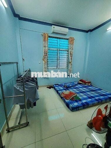 NHÀ 3 TẦNG ĐẸP — GẦN KINH DƯƠNG VƯƠNG -- HẬU GIANG (4m x 14m)