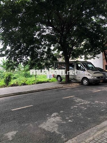 ĐẤT KHU PHÂN LÔ FULL THỔ CƯ XÂY DỰNG NGAY VÀ LUÔN,ĐƯỜNG NHỰA 12m XE T