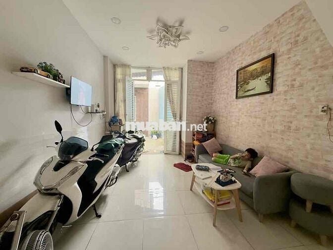 NHÀ HẺM PHẠM THẾ HIỂN 51M2.4PN.3WC. PHƯỜNG 6.QUẬN8z