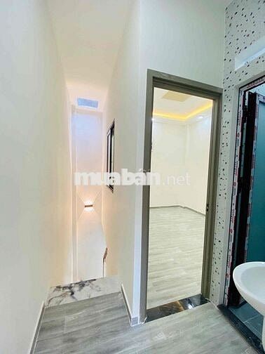 Nhà Bán mới hoàn hiện lương văn can P.15 Q8