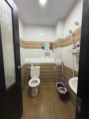 NHÀ HẺM PHẠM THẾ HIỂN 51M2.4PN.3WC. PHƯỜNG 6.QUẬN8z