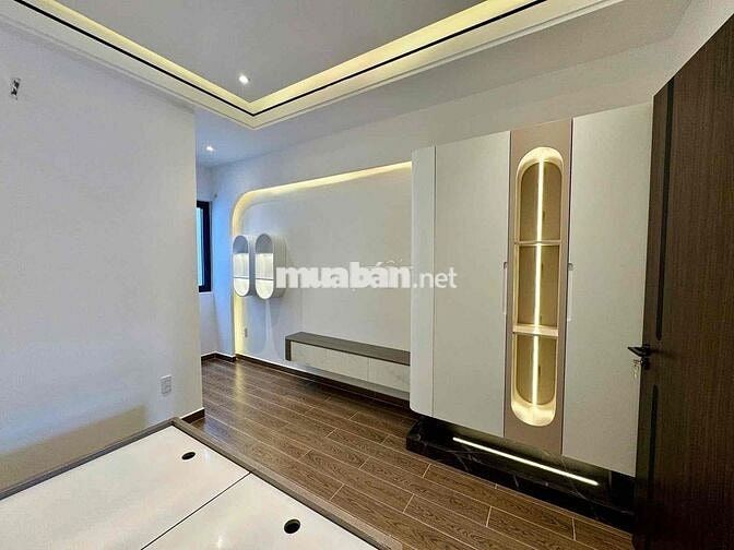đường LÊ VĂN QUỚI giáp Bốn Xã - nhà mới 5 tầng, tặng full nội thất