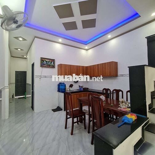 Bán nhà sổ riêng hoàn công . Cách chợ Thạnh Phú 2km gần trung tâm