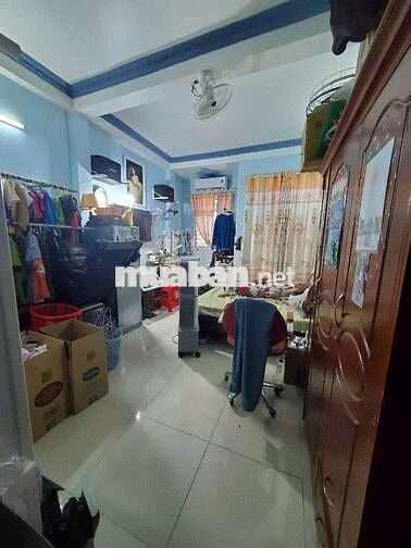 NHÀ 3 TẦNG ĐẸP — GẦN KINH DƯƠNG VƯƠNG -- HẬU GIANG (4m x 14m)