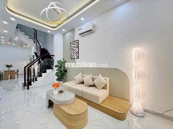 Phân khúc thấp ngay Nguyễn Tư Giản, GV 4tỷ600, nhà gần 50m2.