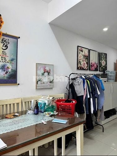 Căn hộ 86m2, 2p ngủ, 2wc,Full Nt, C/c Bàu Cát, p10, Tân Bình chỉ 11tr/