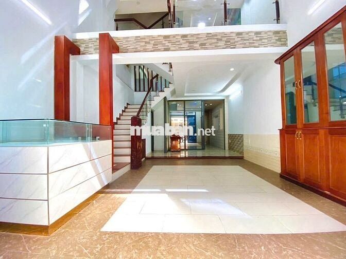 CĂN NHÀ 5 TẦNG NẰM TRONG KHU ĐỒNG BỘ VÍP 2 XE HƠI NÉ NHAU P.14 GÒ VẤP