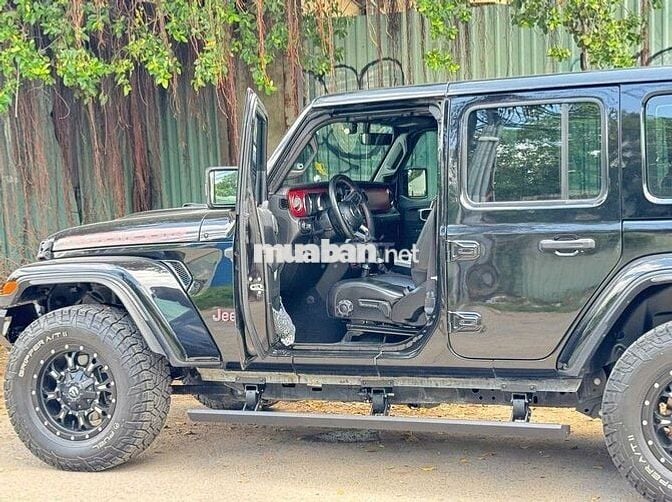 Jeep Wrangler Rubicon 2021 – Lướt 10.000km như Mới