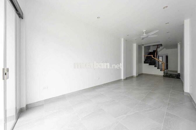 CHO THUÊ NHÀ KINH DOANH PHÚC LỢI LONG BIÊN gần VINHOMES - NỘI THẤT ĐẸP