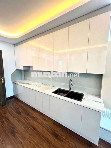 BÁN CĂN NHÀ 46,7M2 XÂY 6TẦNG THANG MÁY GARA Ô TÔ , RẺ NHẤT HÀ NỘI