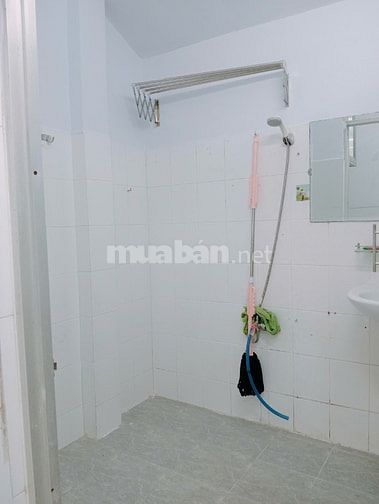 Cho gia đình thuê nhà nguyên căn Nguyễn Thị Minh Khai, Quận 1, 80m2