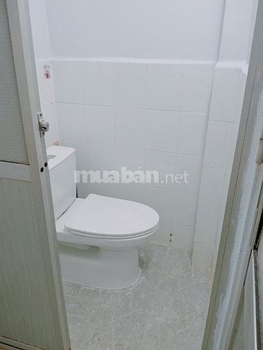 Cho gia đình thuê nhà nguyên căn Nguyễn Thị Minh Khai, Quận 1, 80m2