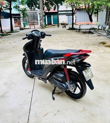 Honda Vision cá tính 2022 nguyên bản