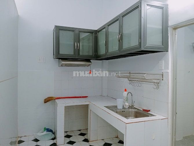 Cho gia đình thuê nhà nguyên căn Nguyễn Thị Minh Khai, Quận 1, 80m2