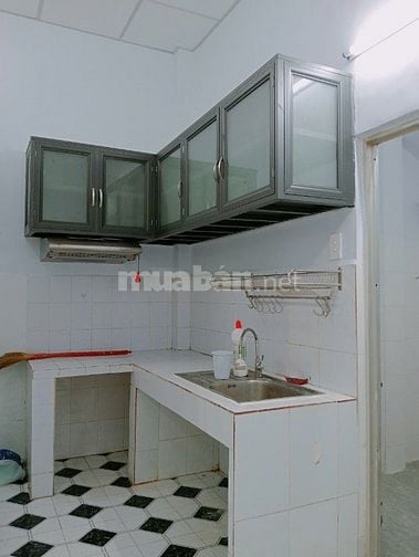 Cho gia đình thuê nhà nguyên căn Nguyễn Thị Minh Khai, Quận 1, 80m2