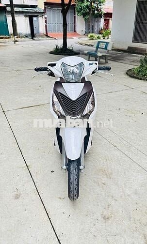 Honda Vision 2015 trắng chính chủ