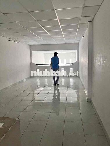 Cho thuê nhà hxt 4x27m đúc lửng 2pn 2wc trệt trống suốt