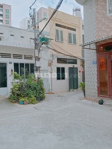 Cho gia đình thuê nhà nguyên căn Nguyễn Thị Minh Khai, Quận 1, 80m2