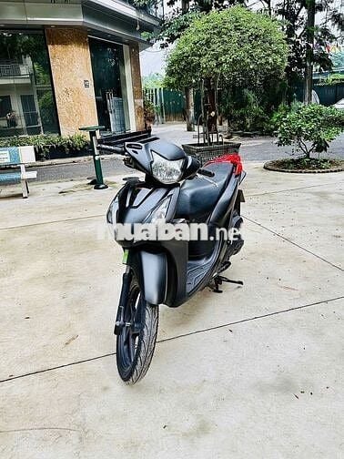 Honda Vision cá tính 2022 nguyên bản