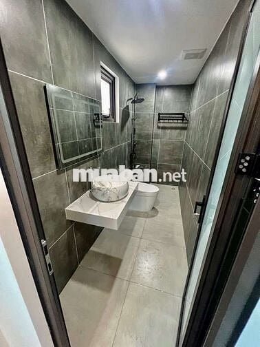 BÁN CĂN NHÀ 46,7M2 XÂY 6TẦNG THANG MÁY GARA Ô TÔ , RẺ NHẤT HÀ NỘI