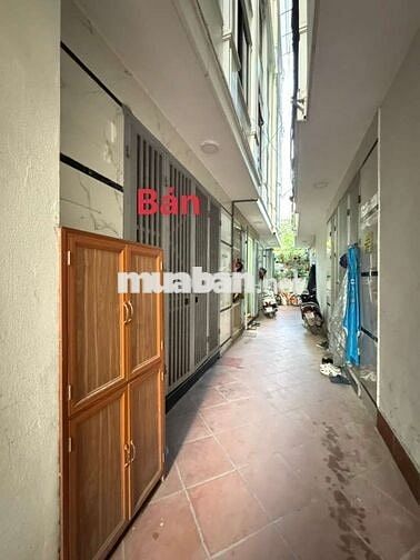 Bán nhà bát khối 30m2 xây 5 tầng 3 ngủ sát ôtô chỉ 5,15tỷ thương lượng