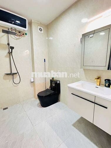 Bán nhà bát khối 30m2 xây 5 tầng 3 ngủ sát ôtô chỉ 5,15tỷ thương lượng