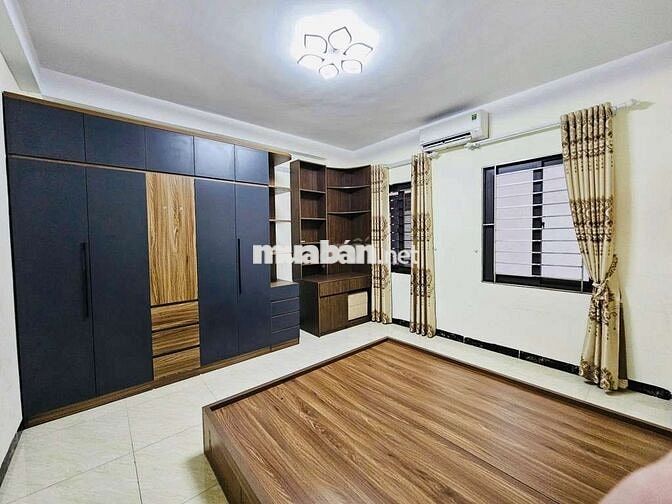 Bán nhà bát khối 30m2 xây 5 tầng 3 ngủ sát ôtô chỉ 5,15tỷ thương lượng