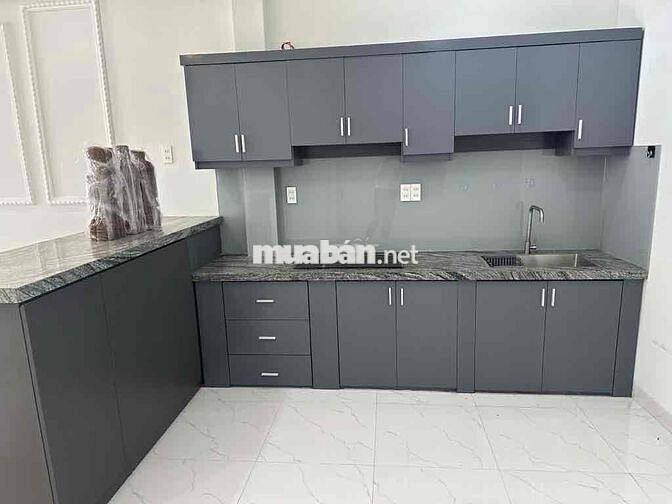 NHÀ MỚI GẦN 70M2 - giá 5 tỷ 2 Thương lượng - NGAY CÔNG VIÊN LÀNG HOA