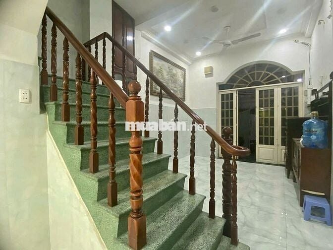 NHÀ ĐẸP NGAY CHỢ NGHĨA PHÁT 4X14M.4PN.3WC GIÁ 13.500Đ