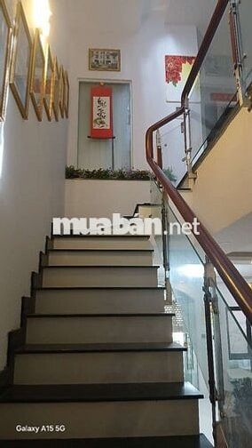 Cho thuê nhà nguyên căn, diện tích 5x20, 1 trệt,2 lầu,nội thất đầy đủ