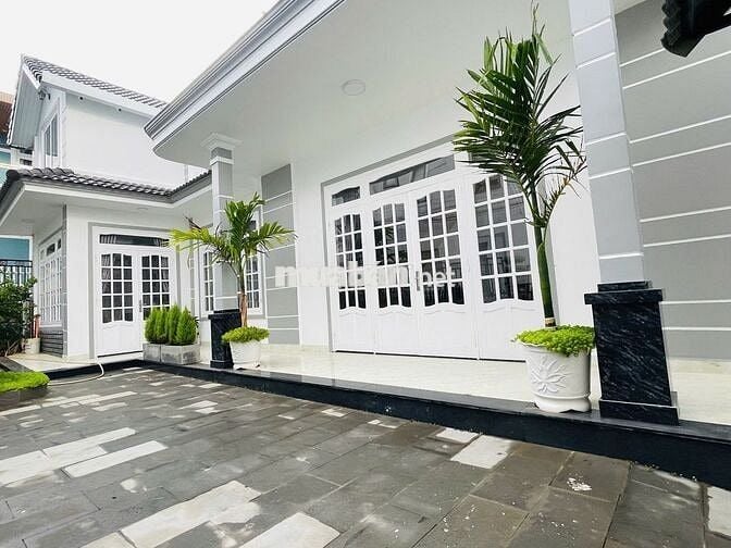 Villa 3 Mặt Tiền Trung Tâm Đà Lạt – Không Gian Yên Bình Giữa Lòng Phố