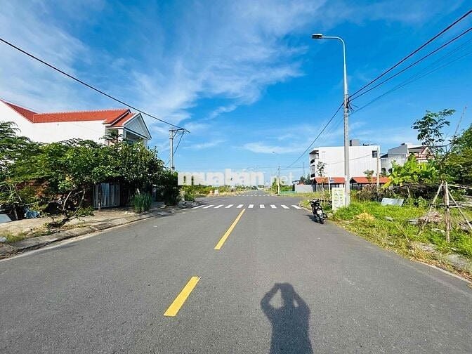 Đất đường 10.5m khu Bá Tùng- Ngũ Hành Sơn giá 4tỷ vị trí đẹp