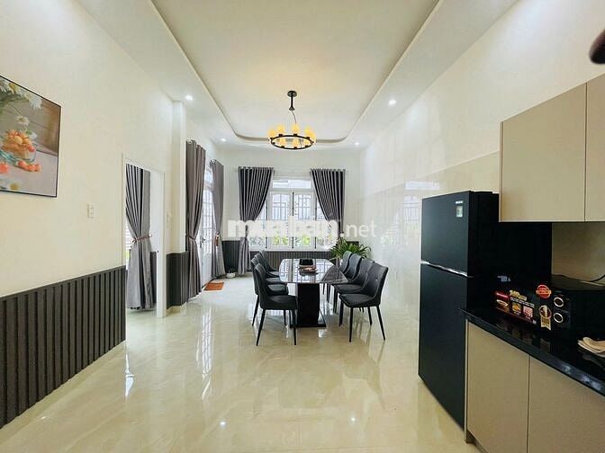 Villa 3 Mặt Tiền Trung Tâm Đà Lạt – Không Gian Yên Bình Giữa Lòng Phố