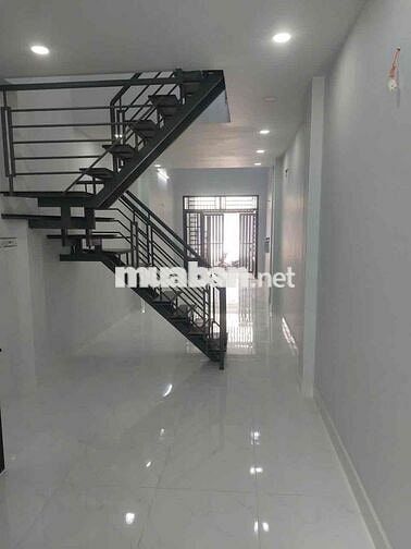 nhà mới gần trường đại học Huflic 2p, chợ Trung Chánh 2p, siêu thị 2p