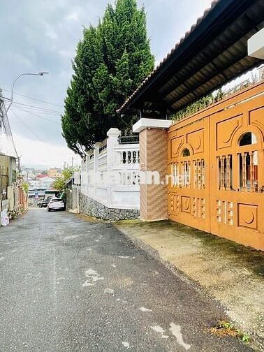 Villa 3 Mặt Tiền Trung Tâm Đà Lạt – Không Gian Yên Bình Giữa Lòng Phố